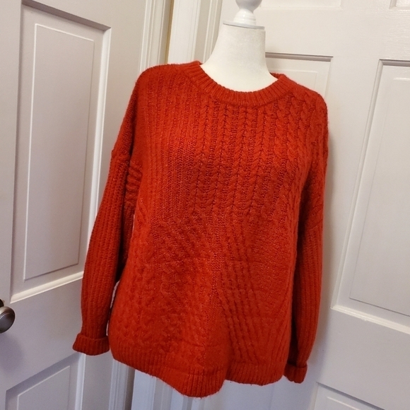 Old Navy Red Chunky Knit Sweater Size Large, colorful, casual - Picture 1 of 8